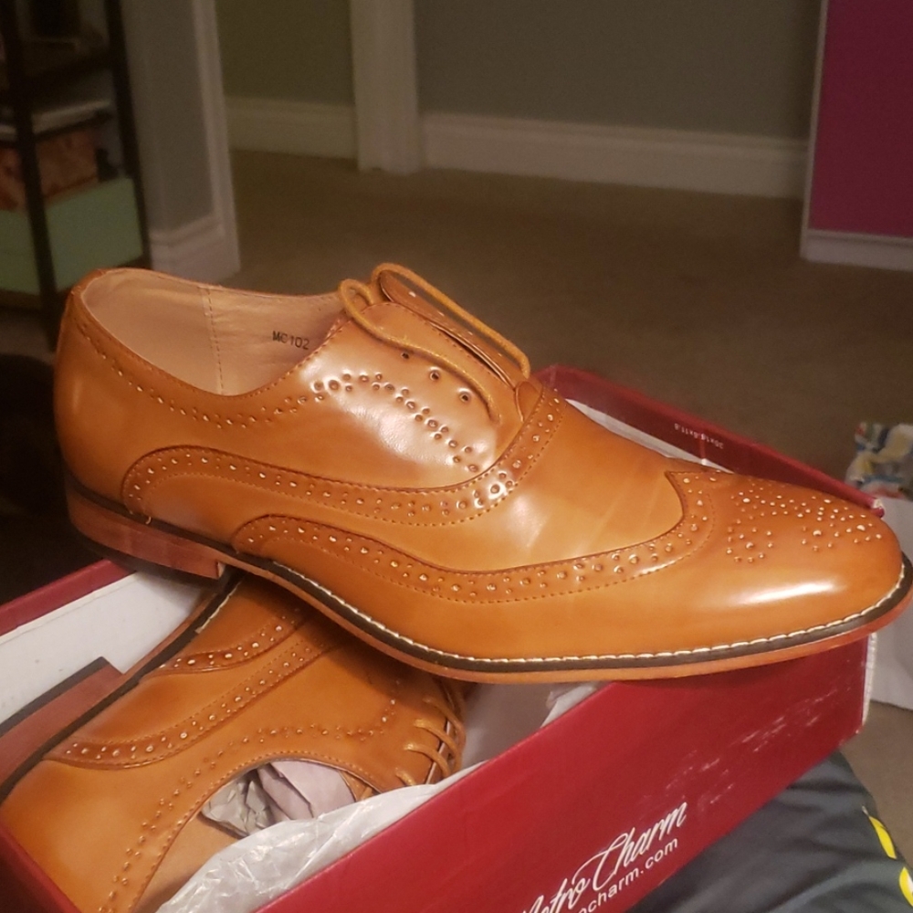Metro Charm Size 13 wingtips